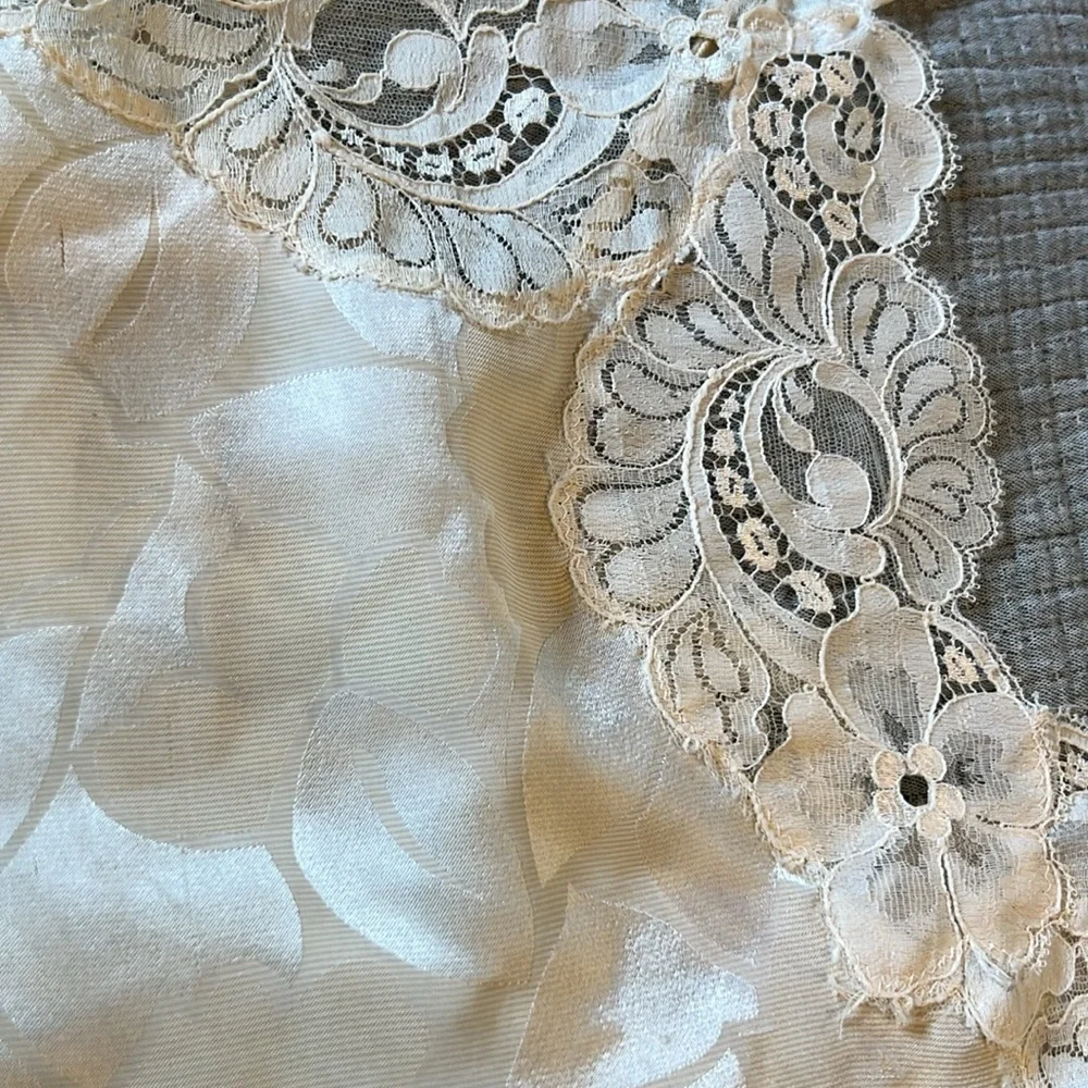 VINTAGE 70s Ladies Union Made in USA Lady Lynne Lingerie Camisole Ivory Lace | S - Picture 6 of 13